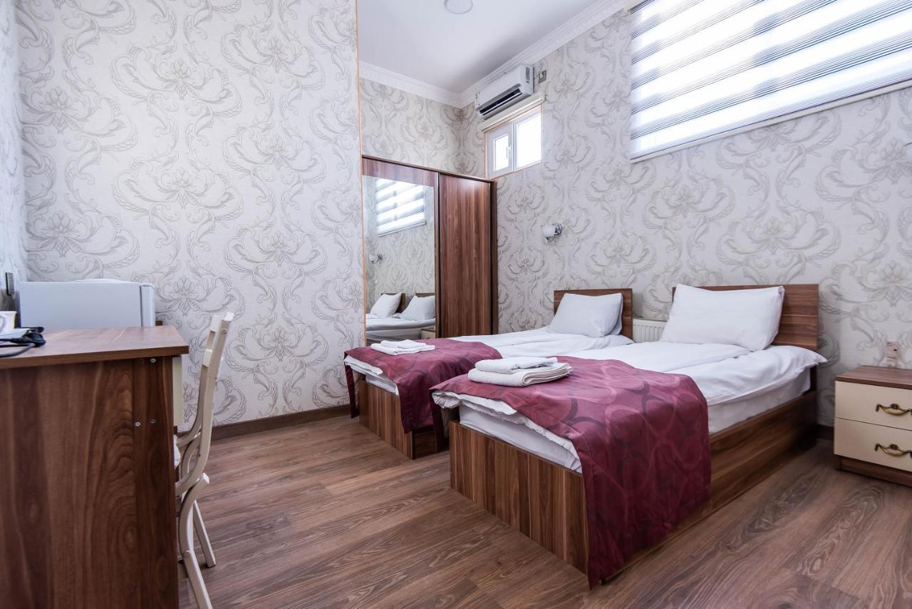 Damla Hotel Baku Bagian luar foto