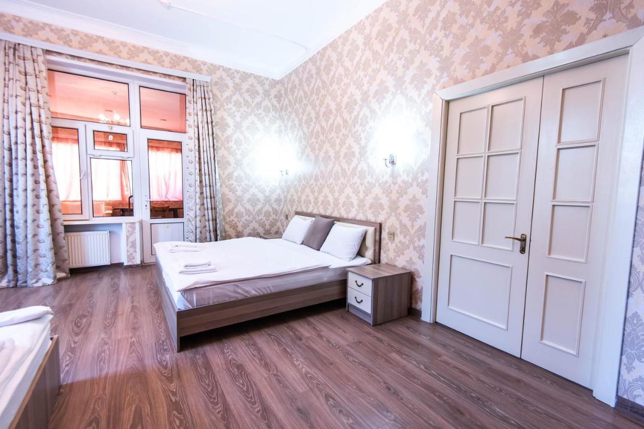 Damla Hotel Baku Bagian luar foto