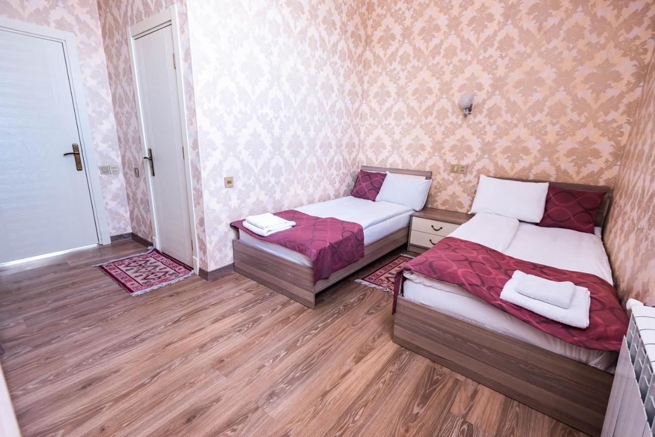 Damla Hotel Baku Bagian luar foto