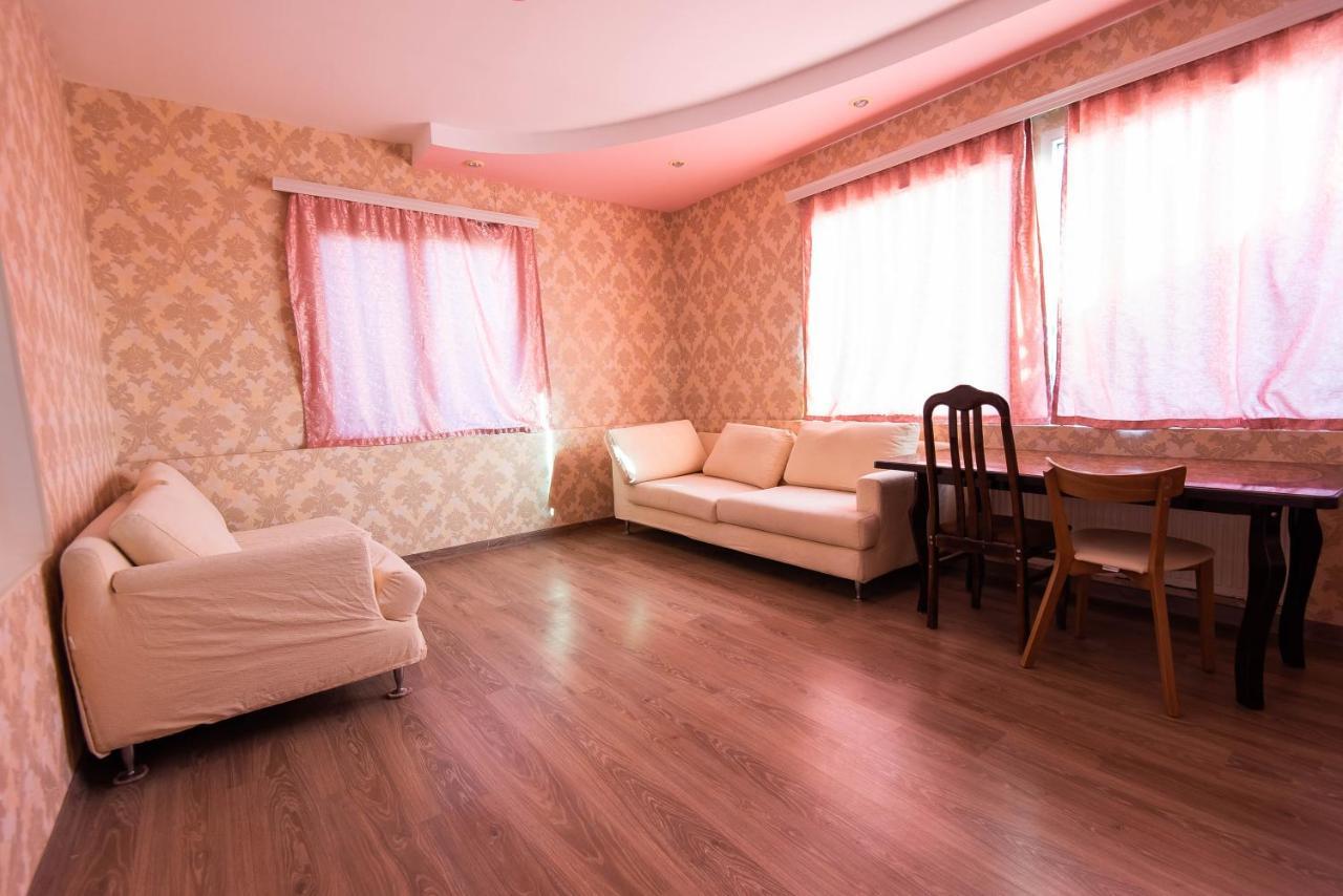 Damla Hotel Baku Bagian luar foto