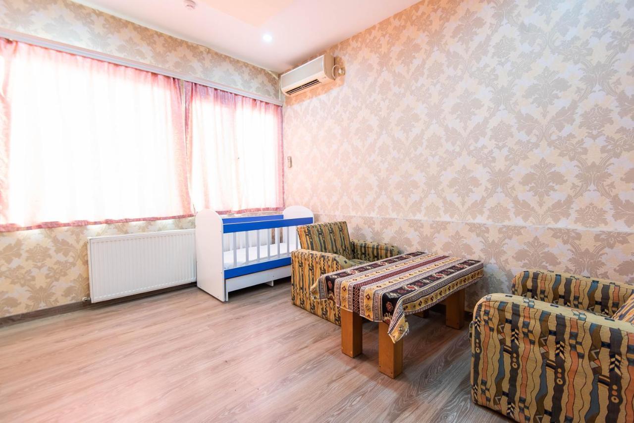 Damla Hotel Baku Bagian luar foto