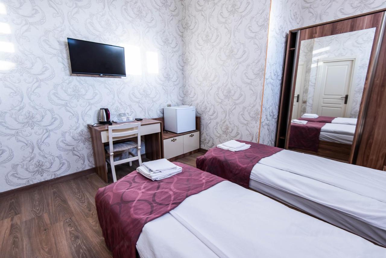 Damla Hotel Baku Bagian luar foto